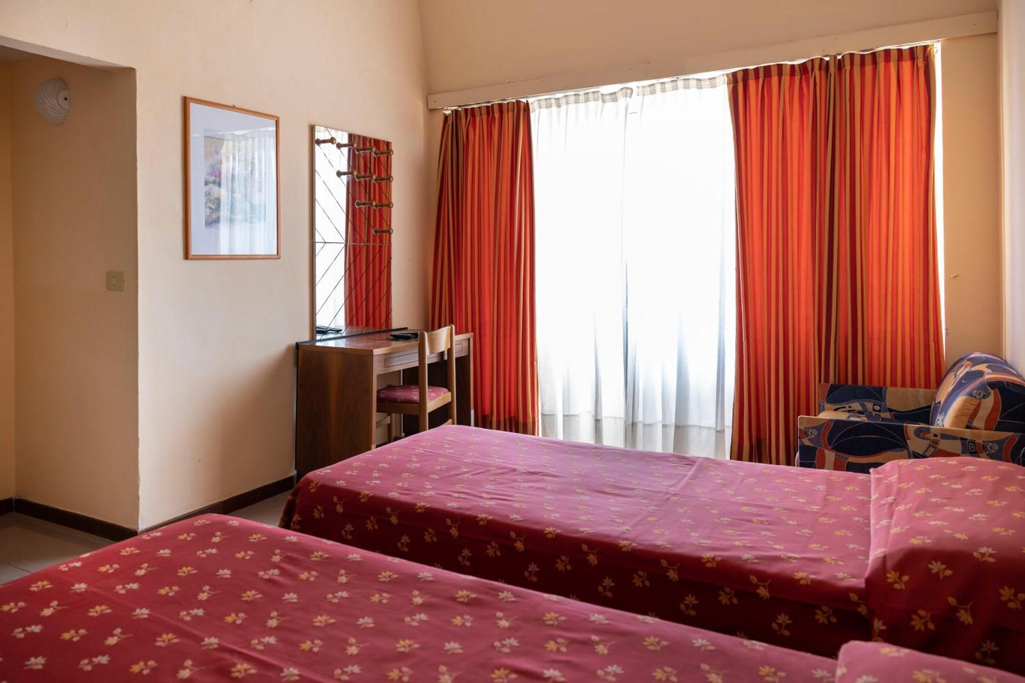 Hotel Villa Margherita Ladispoli Oda fotoğraf